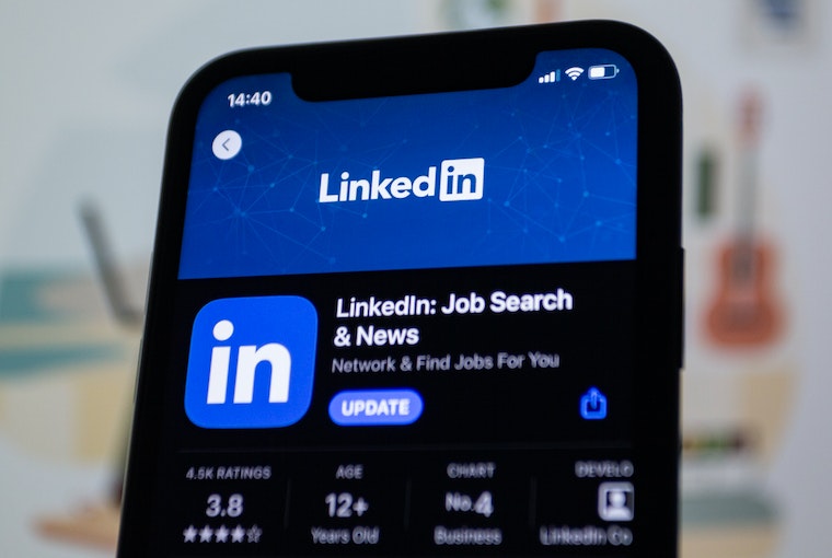 Como Adicionar Cursos no LinkedIn