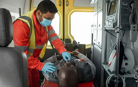 Capa do Curso de Enfermagem em Emergências e Trauma