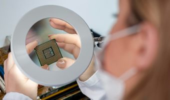 Capa do Curso de Nanotecnologia e Novos Materiais